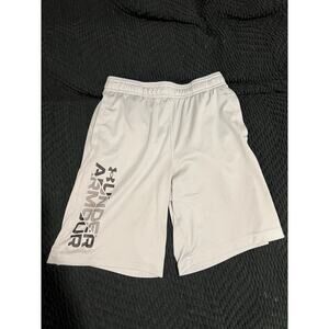 Youth Boys Under Armour shorts